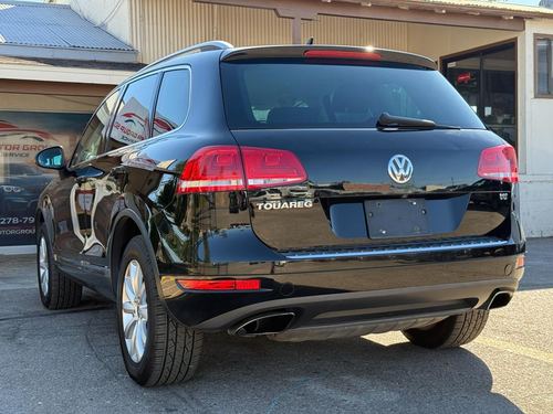 2011 VW Touareg — photo 7