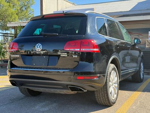 2011 VW Touareg — photo 9