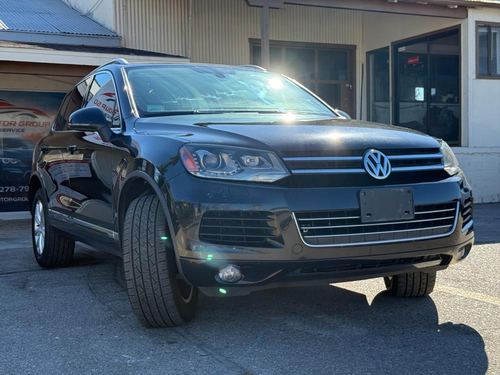 2011 VW Touareg — photo 13