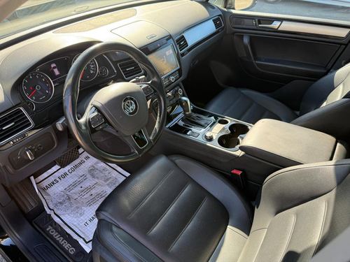 2011 VW Touareg — photo 19