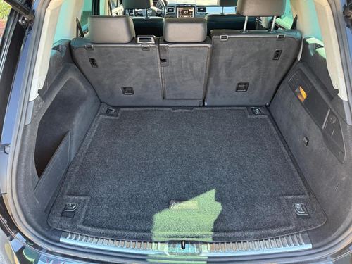2011 VW Touareg — photo 34