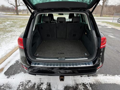 2011 VW Touareg — photo 11