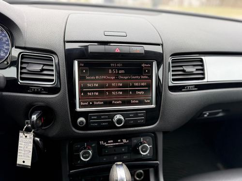 2011 VW Touareg — photo 20