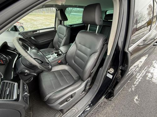2011 VW Touareg — photo 25
