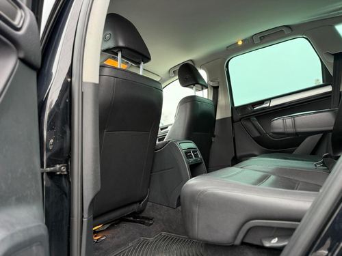 2011 VW Touareg — photo 30