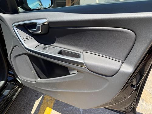 2012 Volvo S60 — photo 25