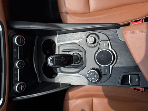 2018 Alfa Romeo Guilia — photo 20