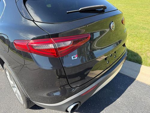 2018 Alfa Romeo Stelvio — photo 8