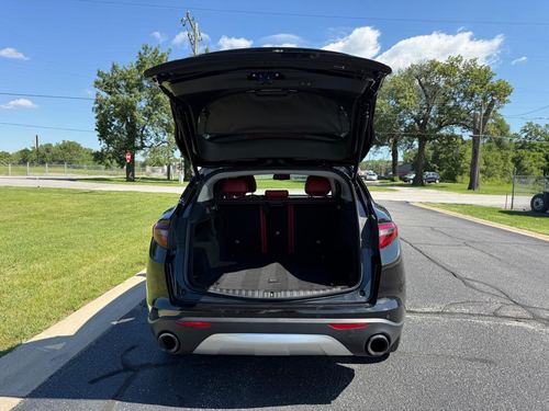 2018 Alfa Romeo Stelvio — photo 12