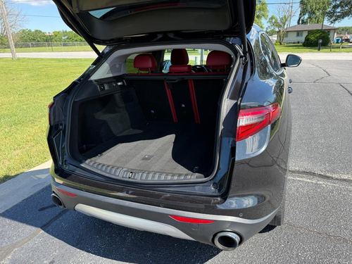 2018 Alfa Romeo Stelvio — photo 14