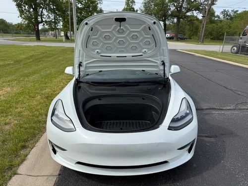 2020 Tesla Model 3 Standard Range — photo 2