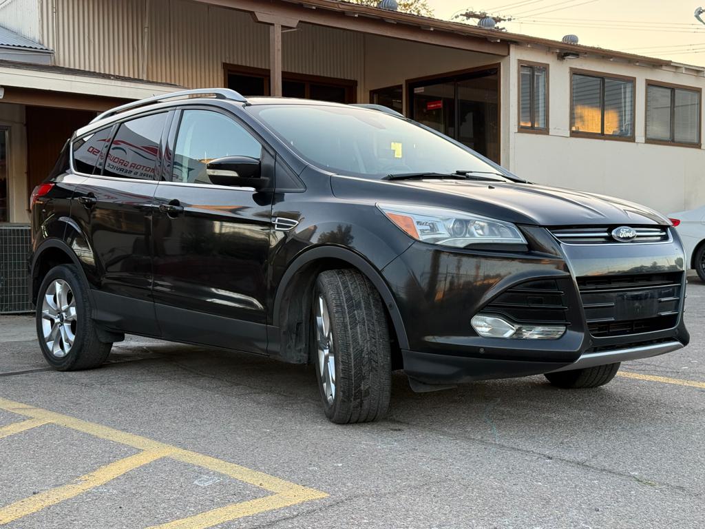 2015 Ford Escape Titanium — photo 1