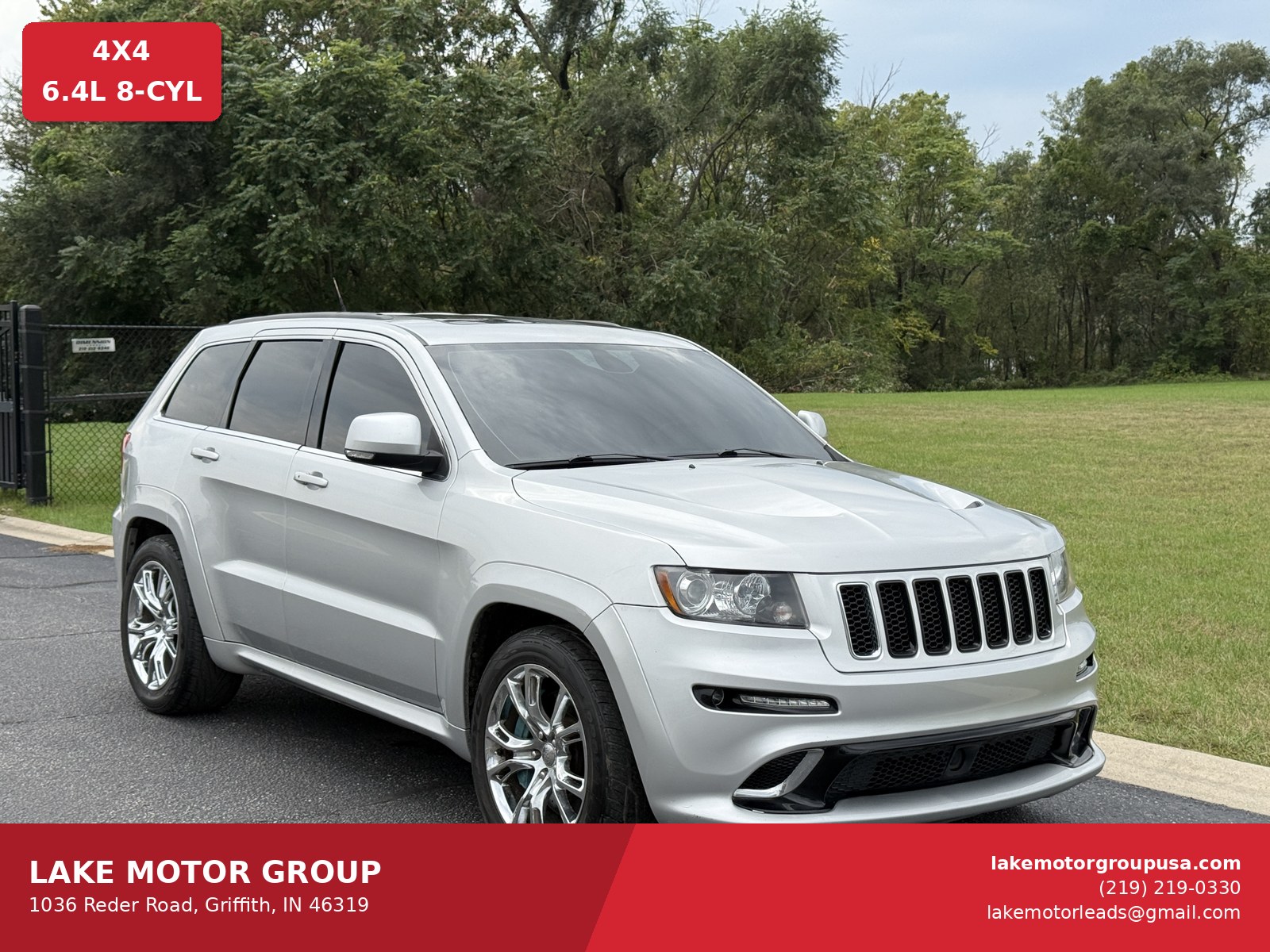 2012 Jeep Grand Cherokee Srt8 — photo 1