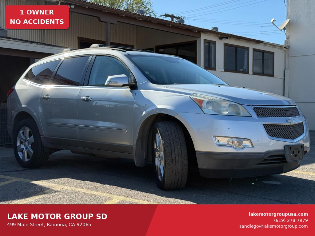 2011 Chevrolet Traverse LTZ — photo 1