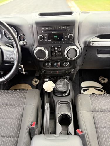2012 Jeep Wrangler Rubicon — photo 19