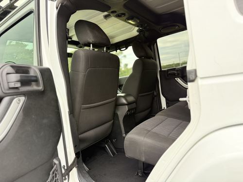 2012 Jeep Wrangler Rubicon — photo 24