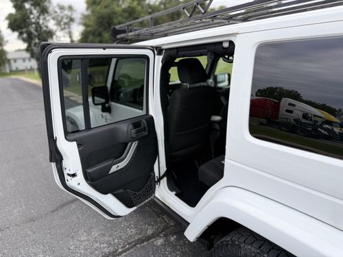 2012 Jeep Wrangler Rubicon — photo 12