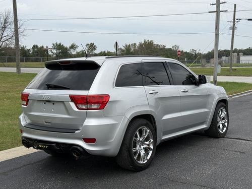 2012 Jeep Grand Cherokee Srt8 — photo 9