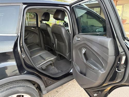2015 Ford Escape Titanium — photo 33