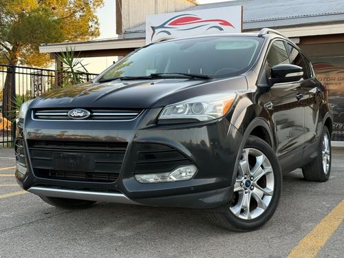 2015 Ford Escape Titanium — photo 47
