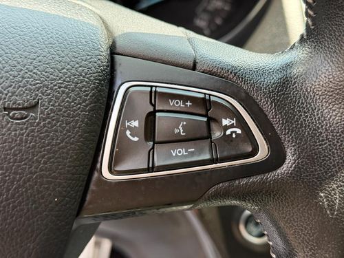 2019 Ford Escape SE — photo 19