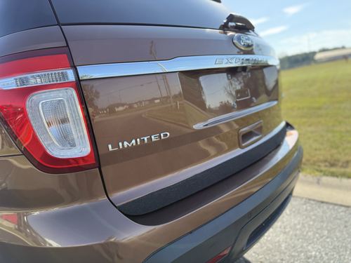 2011 Ford Explorer Limited — photo 9