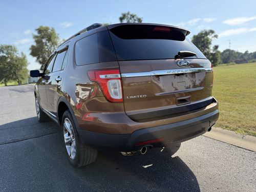 2011 Ford Explorer Limited — photo 14