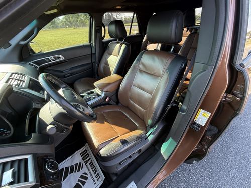 2011 Ford Explorer Limited — photo 27