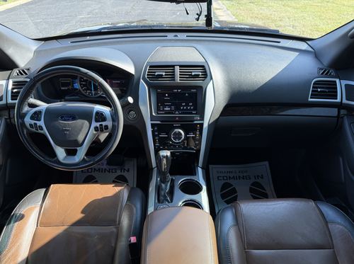 2011 Ford Explorer Limited — photo 32
