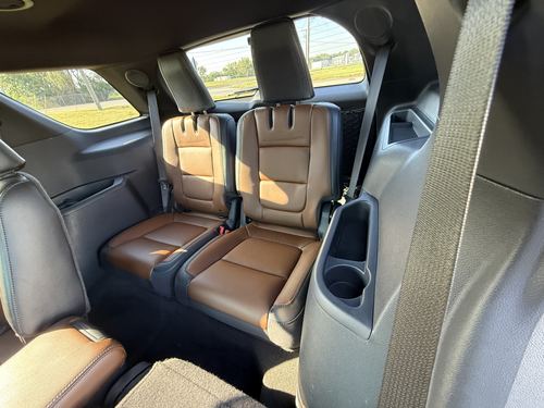 2011 Ford Explorer Limited — photo 36