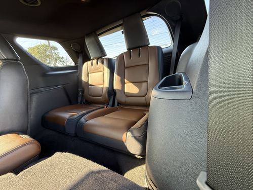 2011 Ford Explorer Limited — photo 37