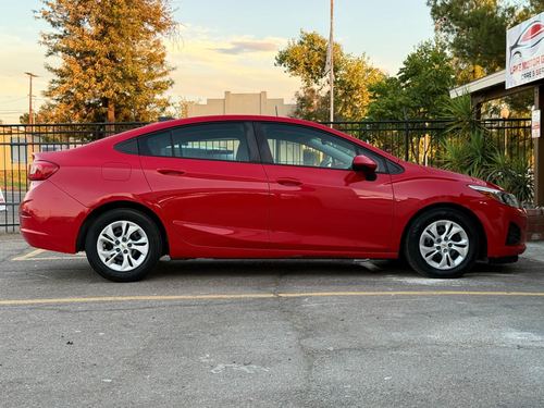 2019 Chevrolet Cruze Diesel — photo 12