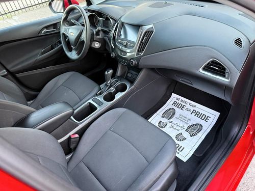 2019 Chevrolet Cruze Diesel — photo 17
