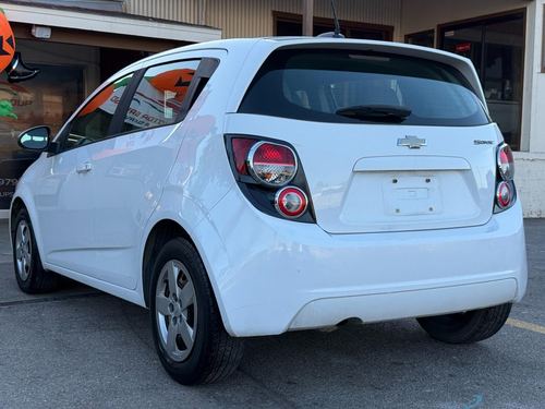 2016 Chevrolet Sonic LS — photo 8