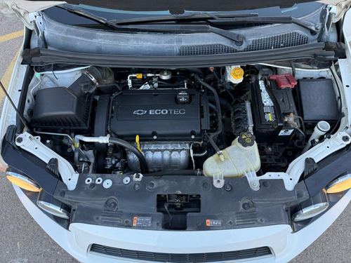 2016 Chevrolet Sonic LS — photo 32
