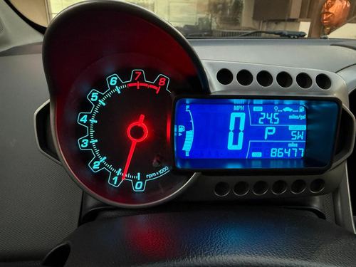 2016 Chevrolet Sonic LS — photo 21