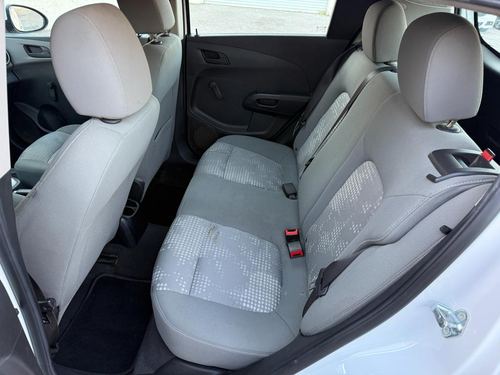 2016 Chevrolet Sonic LS — photo 25