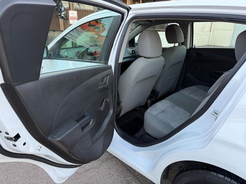 2016 Chevrolet Sonic LS — photo 26