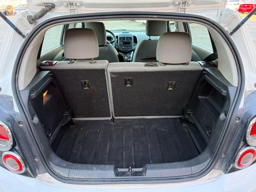 2016 Chevrolet Sonic LS — photo 31