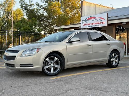 2011 Chevrolet Malibu 1LT — photo 2
