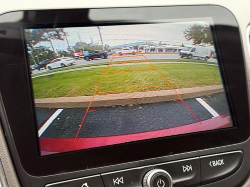 2016 Chevrolet Malibu 1LT — photo 25