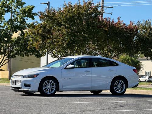 2017 Chevrolet Malibu 1LT — photo 6