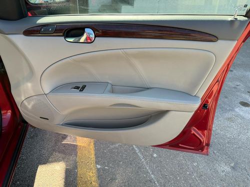 2008 Buick Lucerne CXL — photo 26