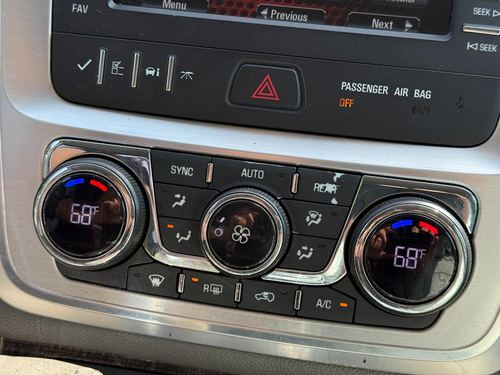 2015 GMC Acadia SLT-1 — photo 18