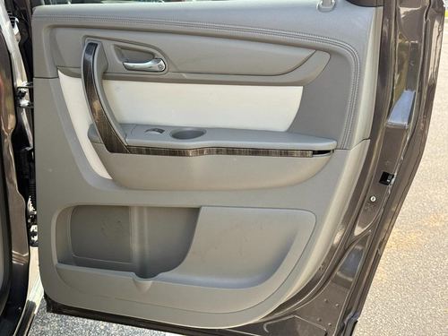 2015 GMC Acadia SLT-1 — photo 32