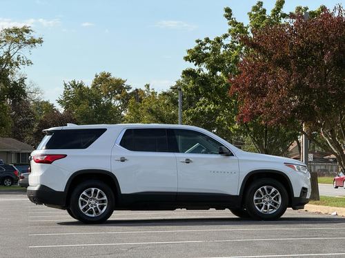 2018 Chevrolet Traverse LS — photo 14