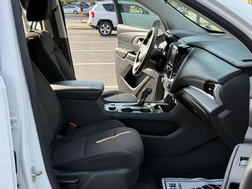 2018 Chevrolet Traverse LS — photo 19
