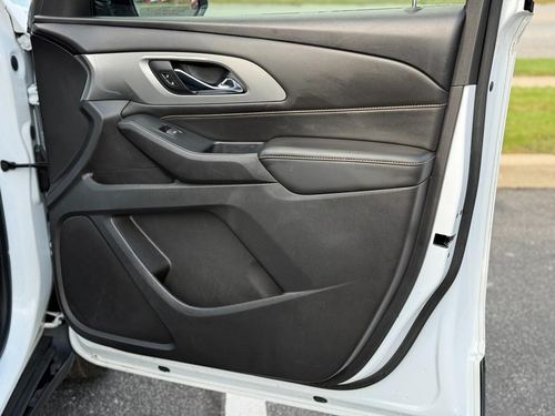 2018 Chevrolet Traverse LS — photo 29