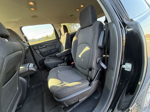 2017 Chevrolet Traverse 2LT — photo 27