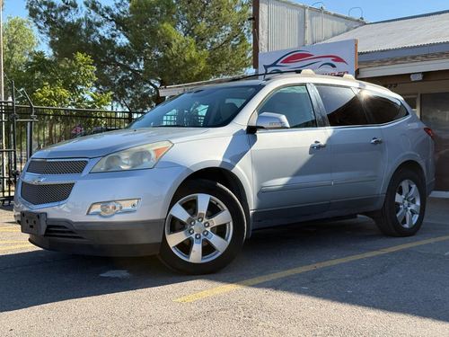 2011 Chevrolet Traverse LTZ — photo 4